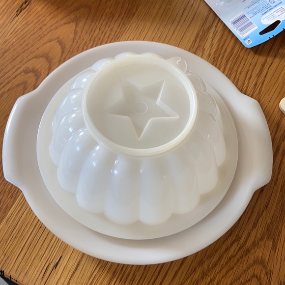 Vintage Tupperware Jello Mold with Star Insert